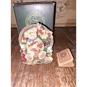 2006 Boyds Bears  Ima Basketcase Fits Right In Special FOB Edition Figurine